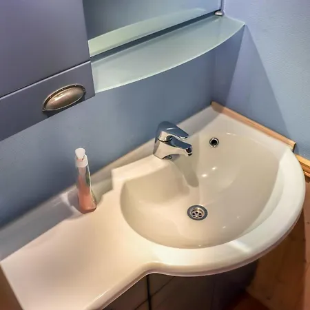 Hytoenen 1 By Interhome * Äkäslompolo
